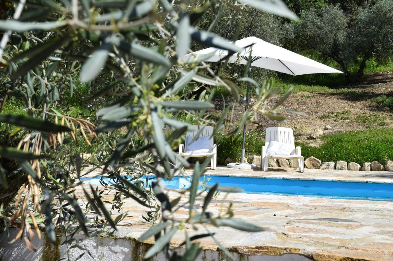 Hotel La Pluma Iznájar Exterior foto