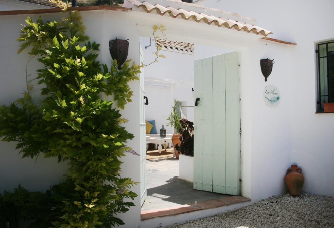 Hotel La Pluma Iznájar Exterior foto